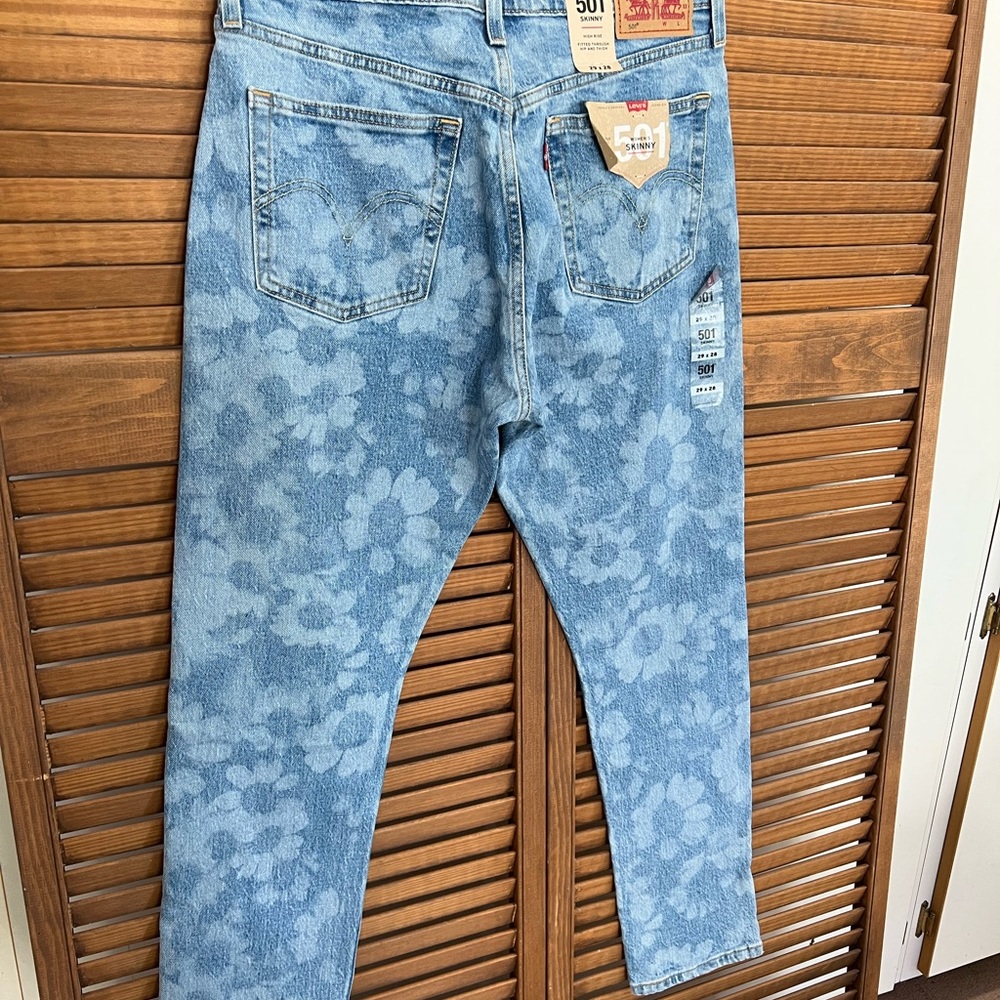 🆕 Levi’s 501 Skinny Flower Power High Rise Button Fly Jeans